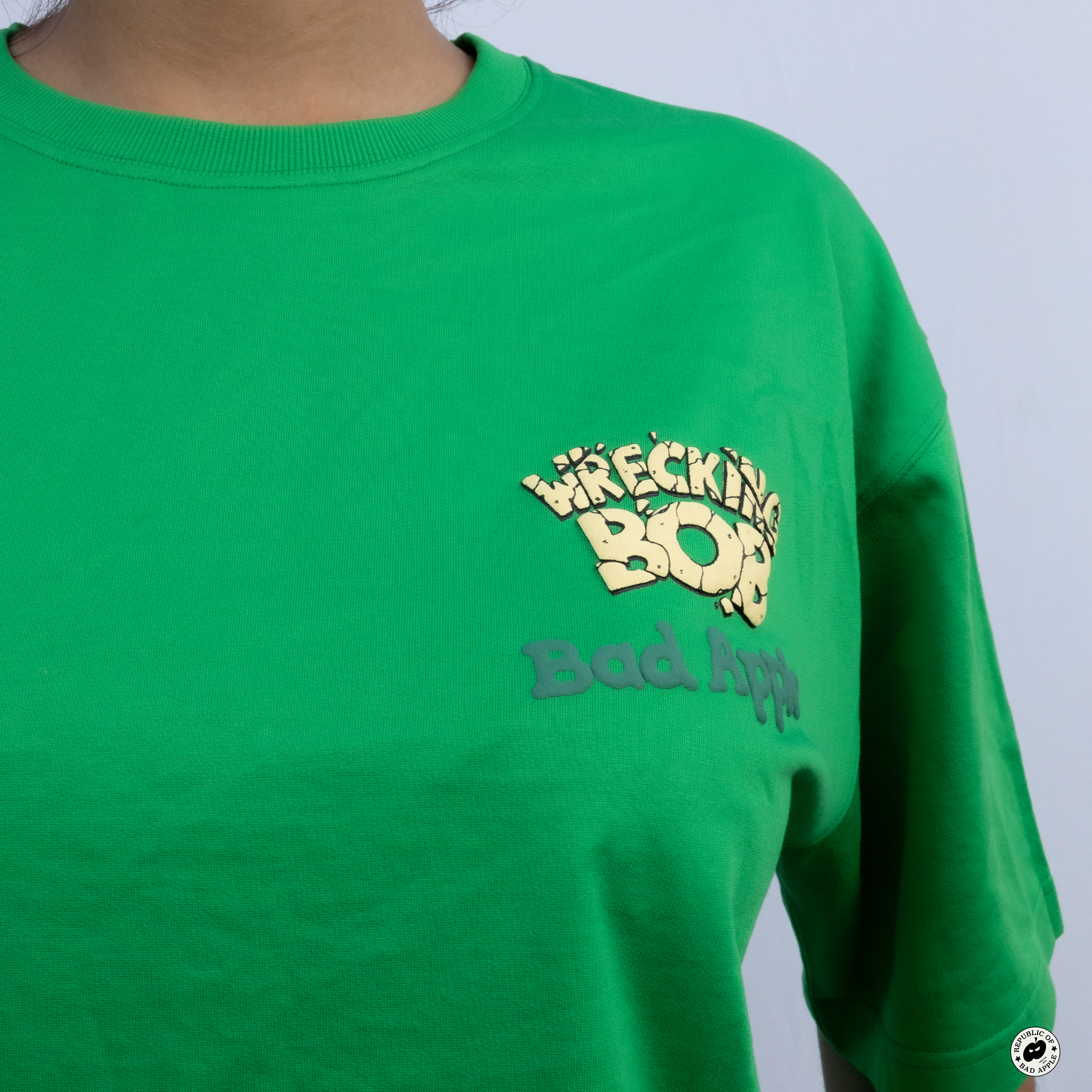 Loose Fit Oversized T-Shirt | Wrecking Bob - Green Apple | Unisex