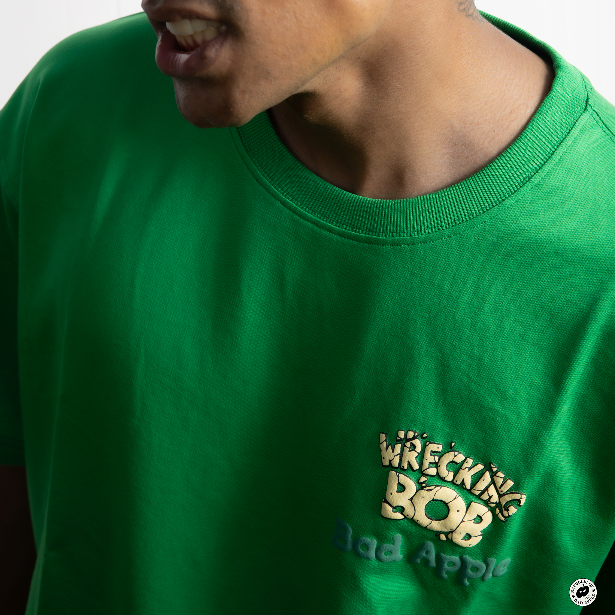 Loose Fit Oversized T-Shirt | Wrecking Bob - Green Apple | Unisex